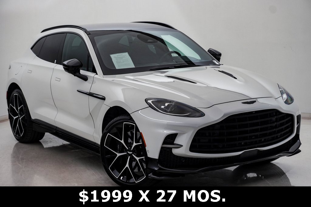 Used 2025 Aston Martin DBX 707 image 3