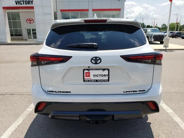 New 2026 Toyota Highlander Limited AWD/4WD image 6