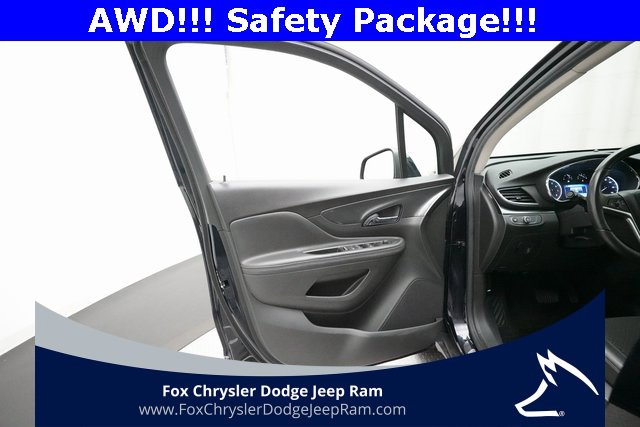 Used 2022 Buick Encore Preferred w/ Safety Package image 27