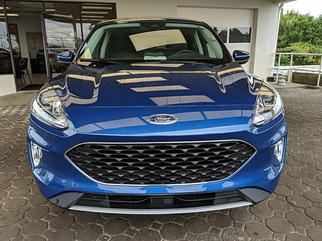 Used 2022 Ford Escape SEL video 2