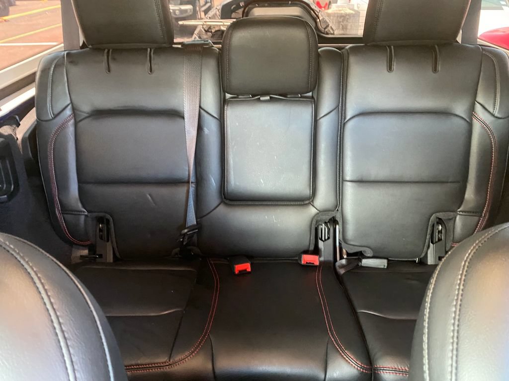 Used 2019 Jeep Wrangler Unlimited Rubicon AWD/4WD image 18