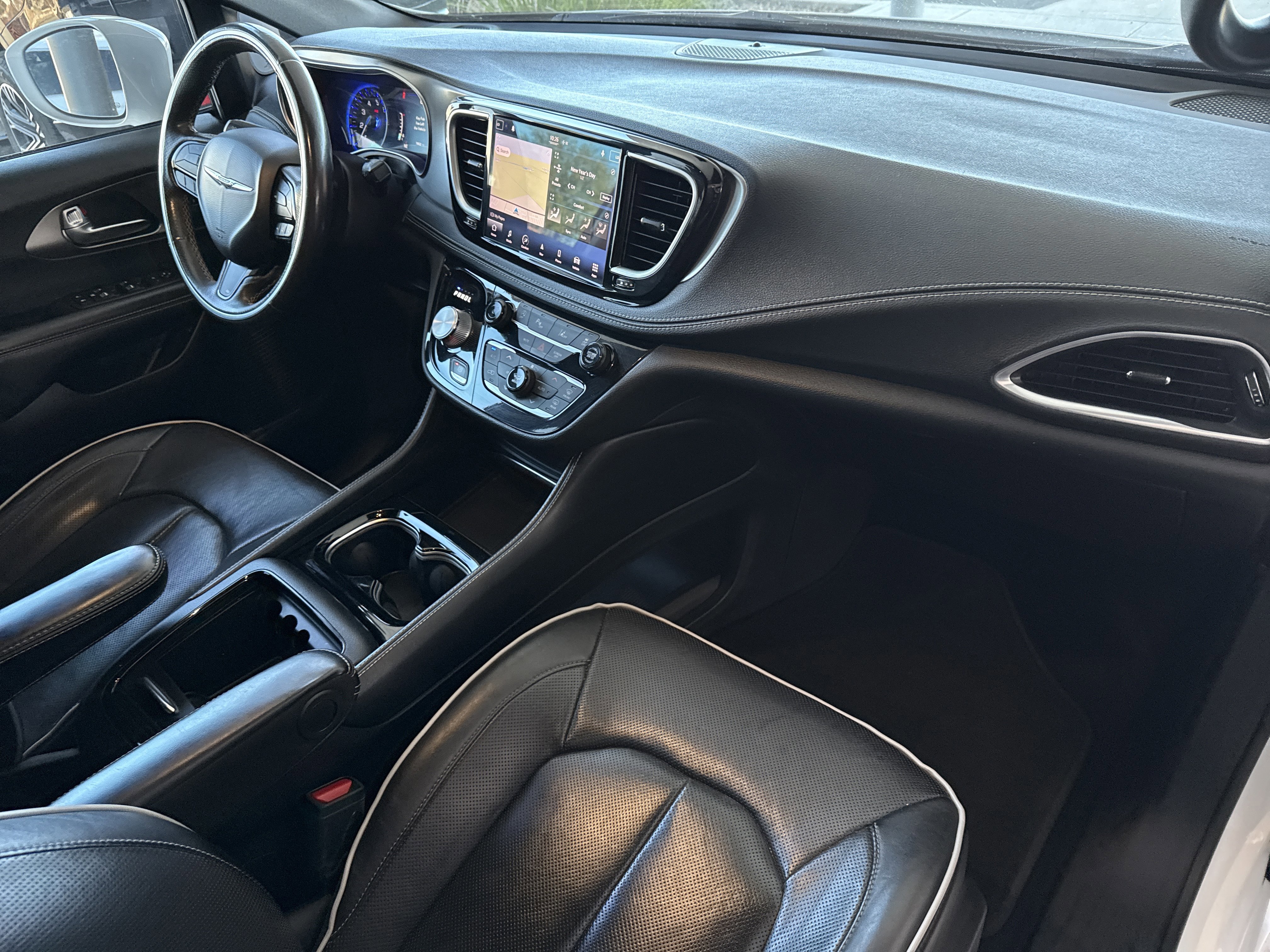 Used 2021 Chrysler Pacifica Limited w/ S Appearance Package image 20