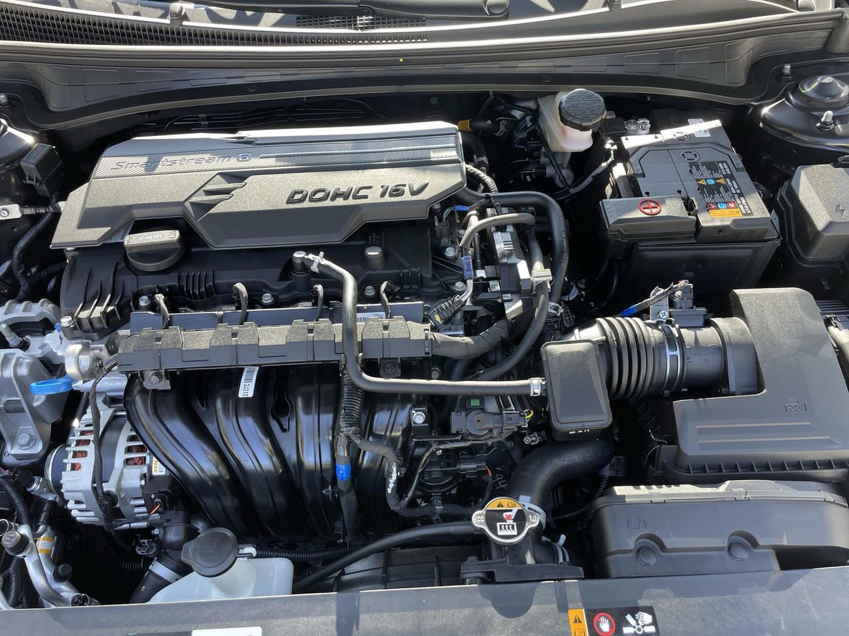 New 2026 Hyundai Elantra Limited image 20