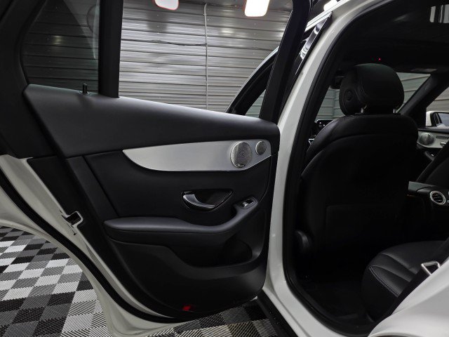 Used 2021 Mercedes-Benz GLC 300 4MATIC image 36
