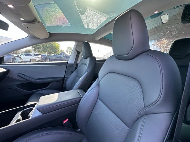 Used 2025 Tesla Model 3 Long Range RWD image 18