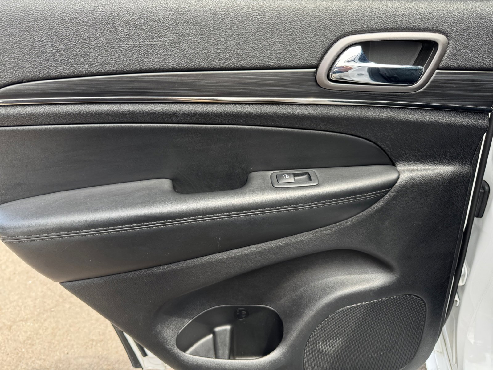 Used 2021 Jeep Grand Cherokee Limited X RWD image 28