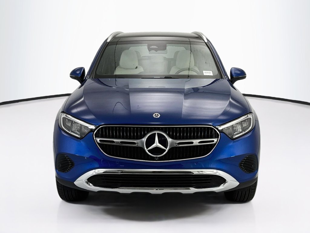 Certified 2026 Mercedes-Benz GLC 300 image 2