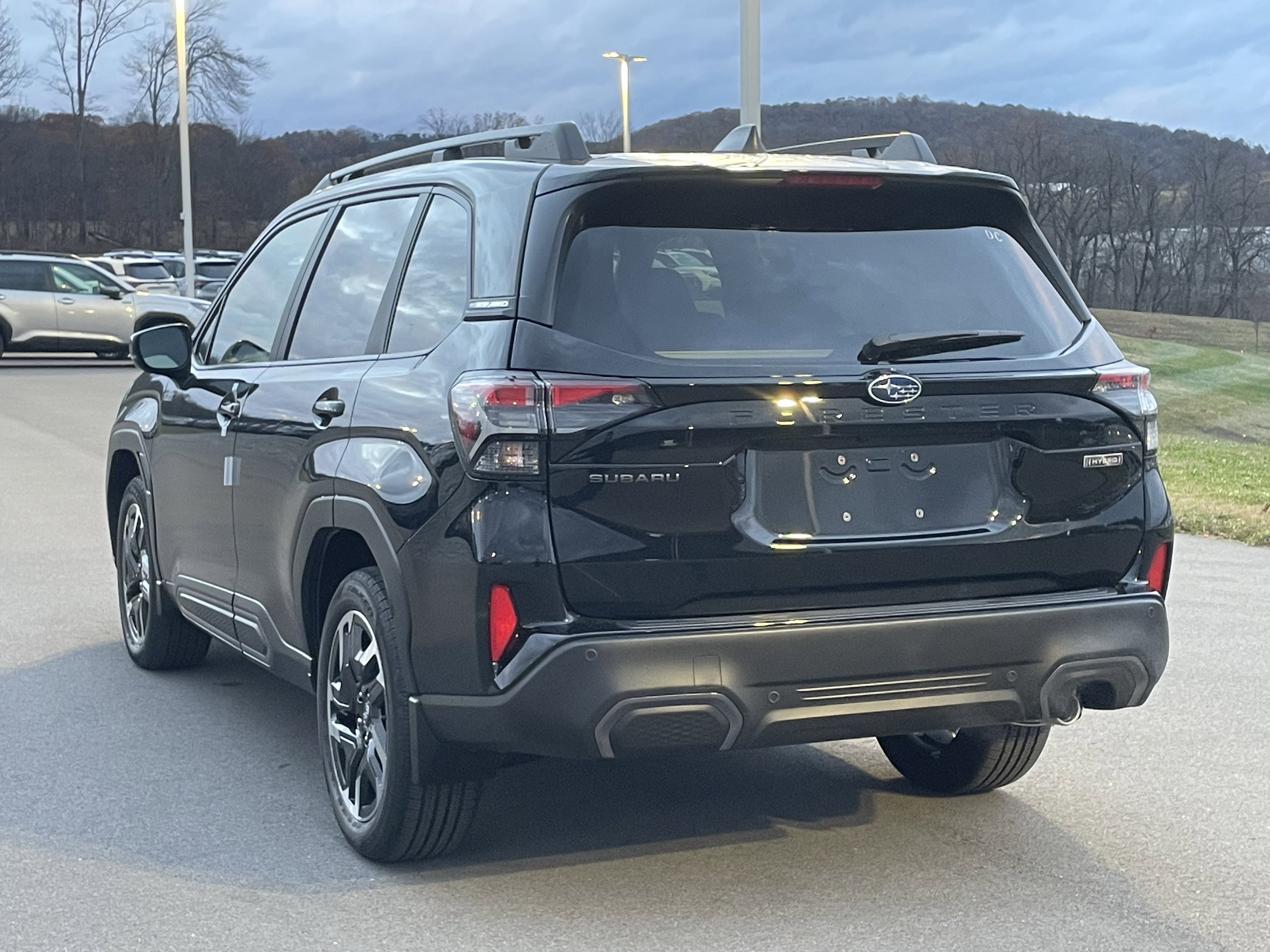 Used 2025 Subaru Forester Limited AWD/4WD image 4