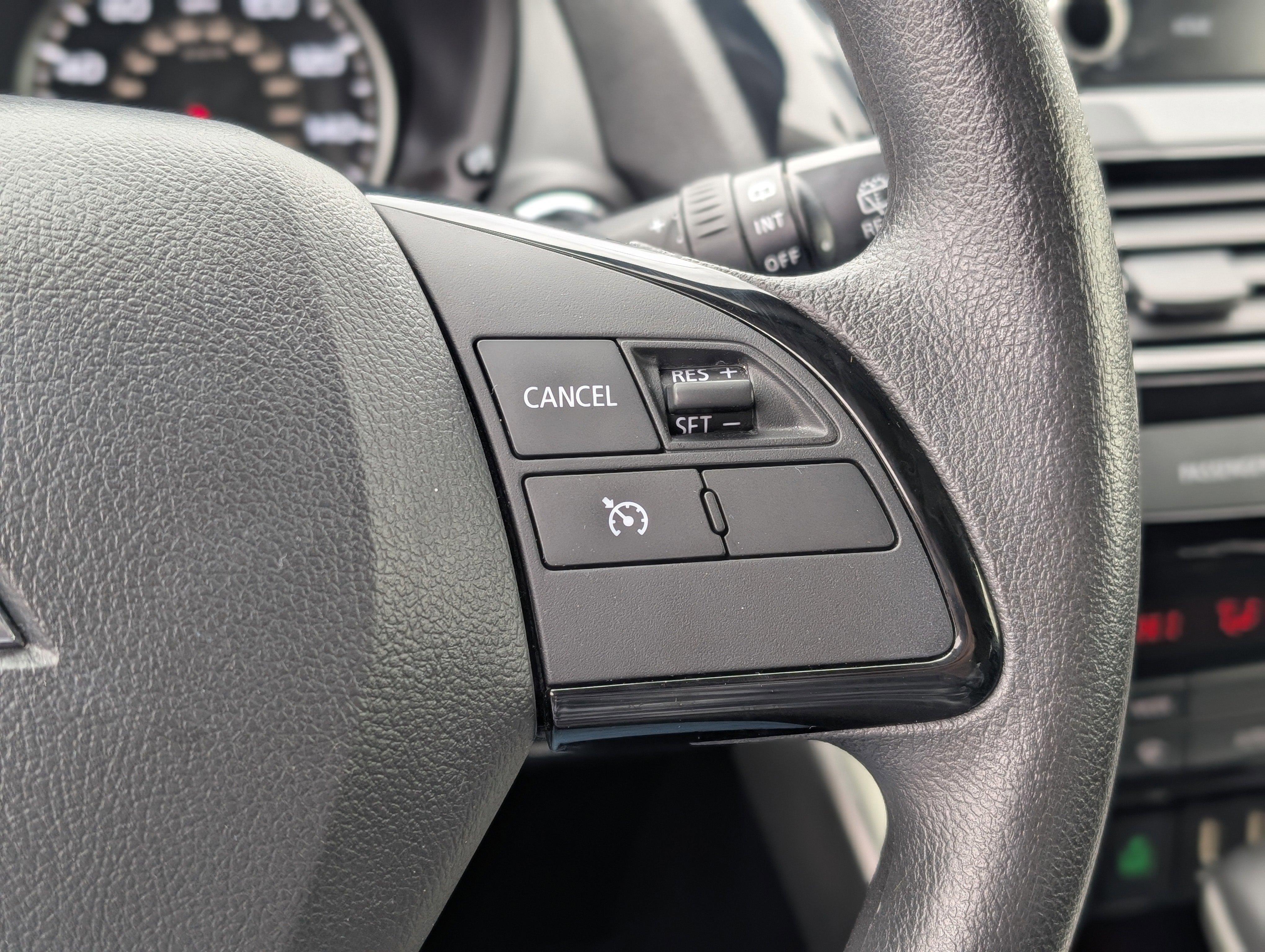 Used 2024 Mitsubishi Eclipse Cross LE image 17