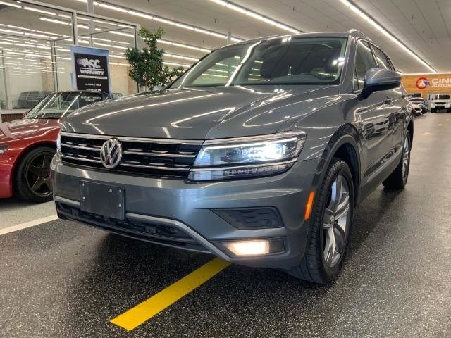 Used 2019 Volkswagen Tiguan SEL Premium image 2