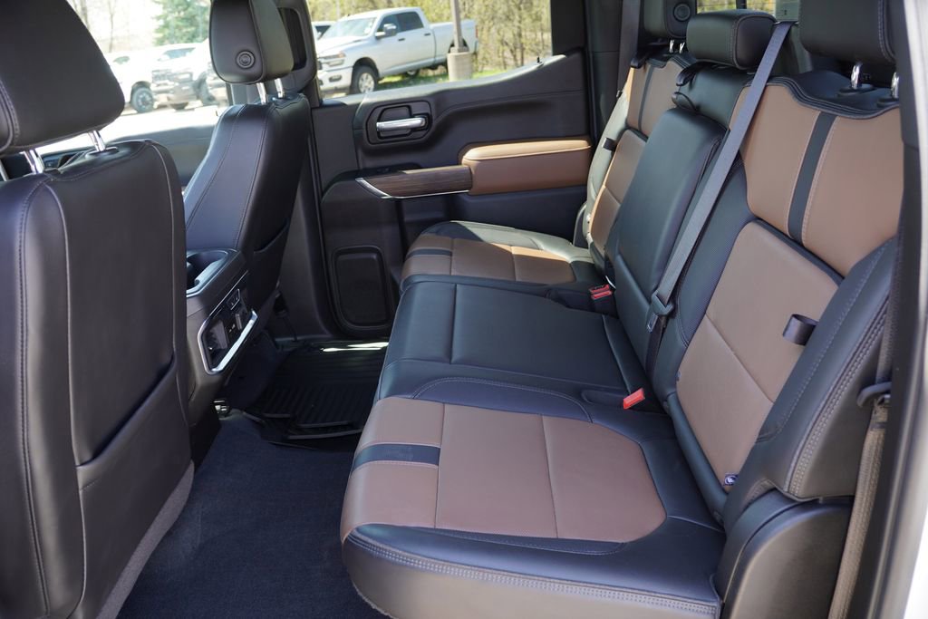 Certified 2021 Chevrolet Silverado 1500 High Country w/ Technology Package AWD/4WD image 19