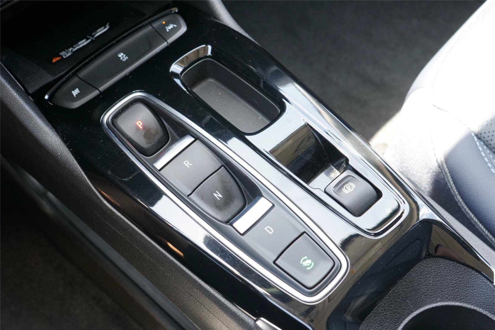 Used 2023 Chevrolet Bolt EUV Premier w/ Sun & Sound Package FWD image 14