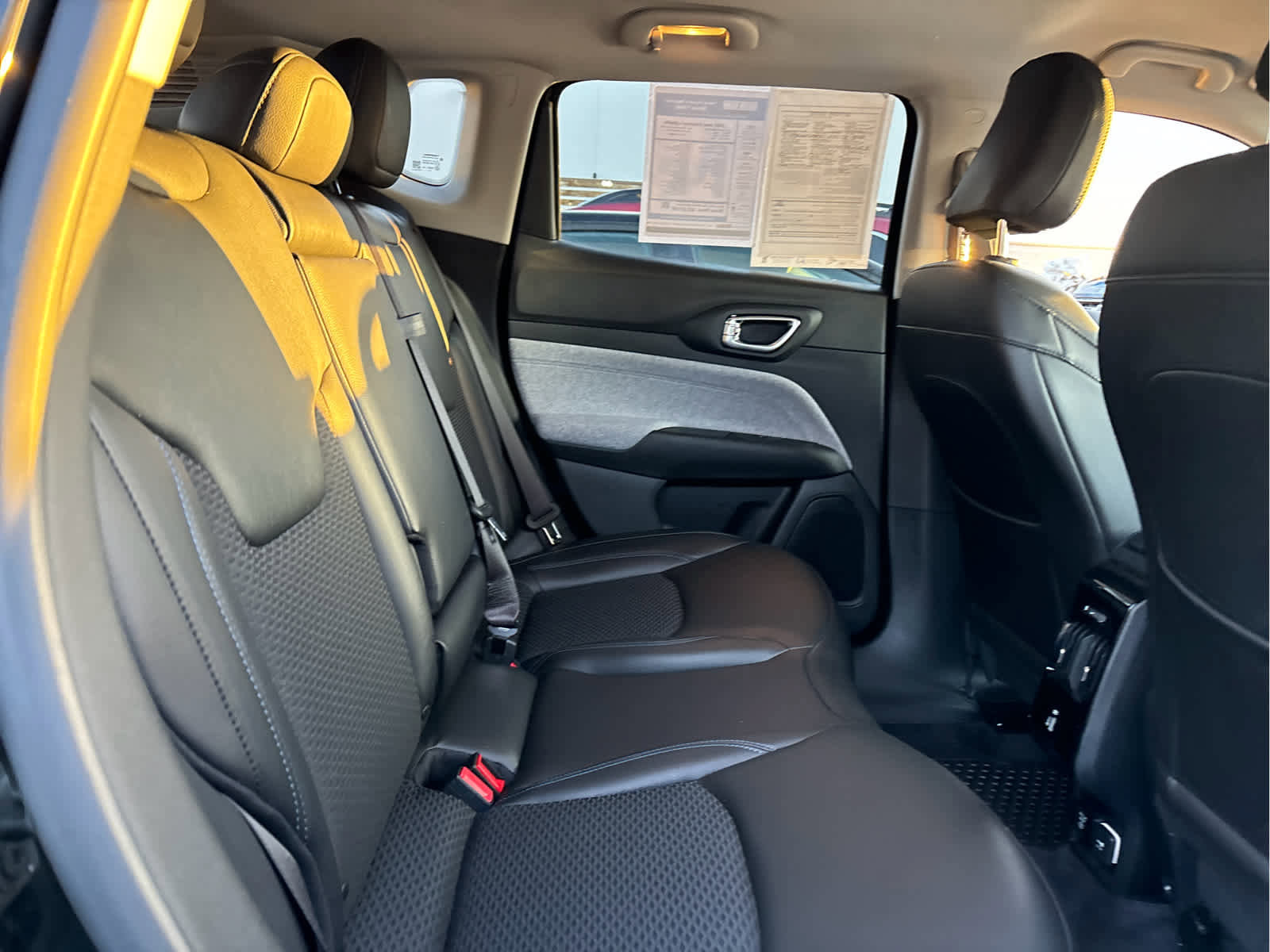 Used 2022 Jeep Compass Latitude w/ Convenience Group image 23