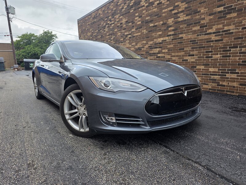 Used 2014 Tesla Model S 85 RWD image 3