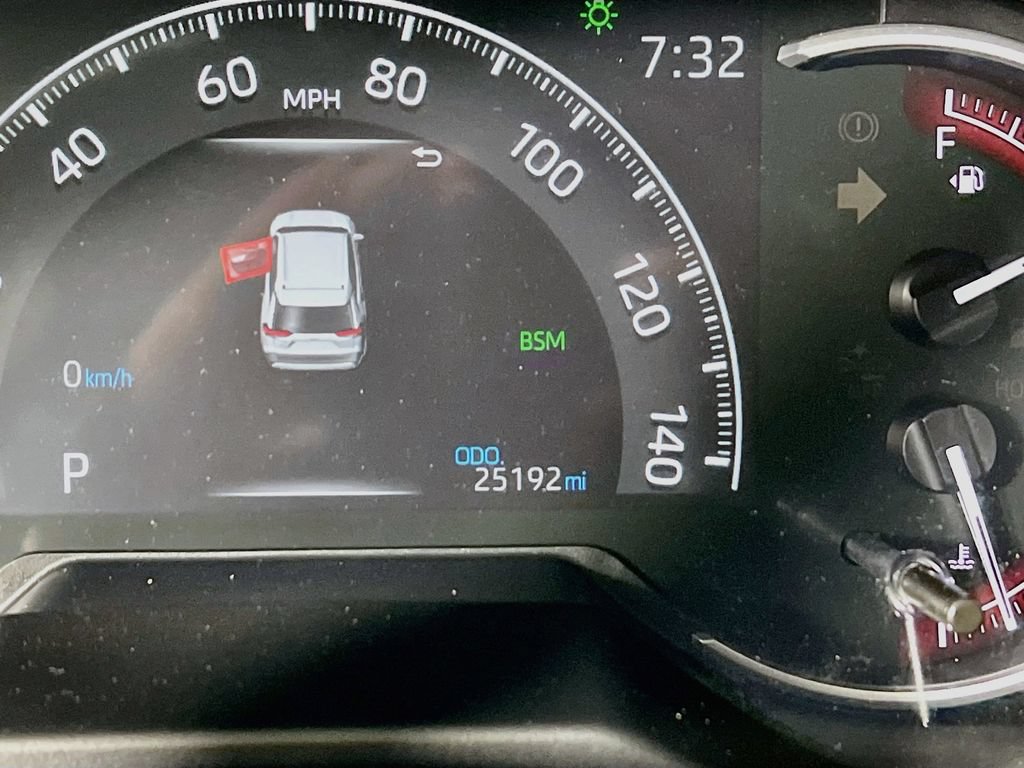 Certified 2025 Toyota RAV4 XLE AWD/4WD image 11