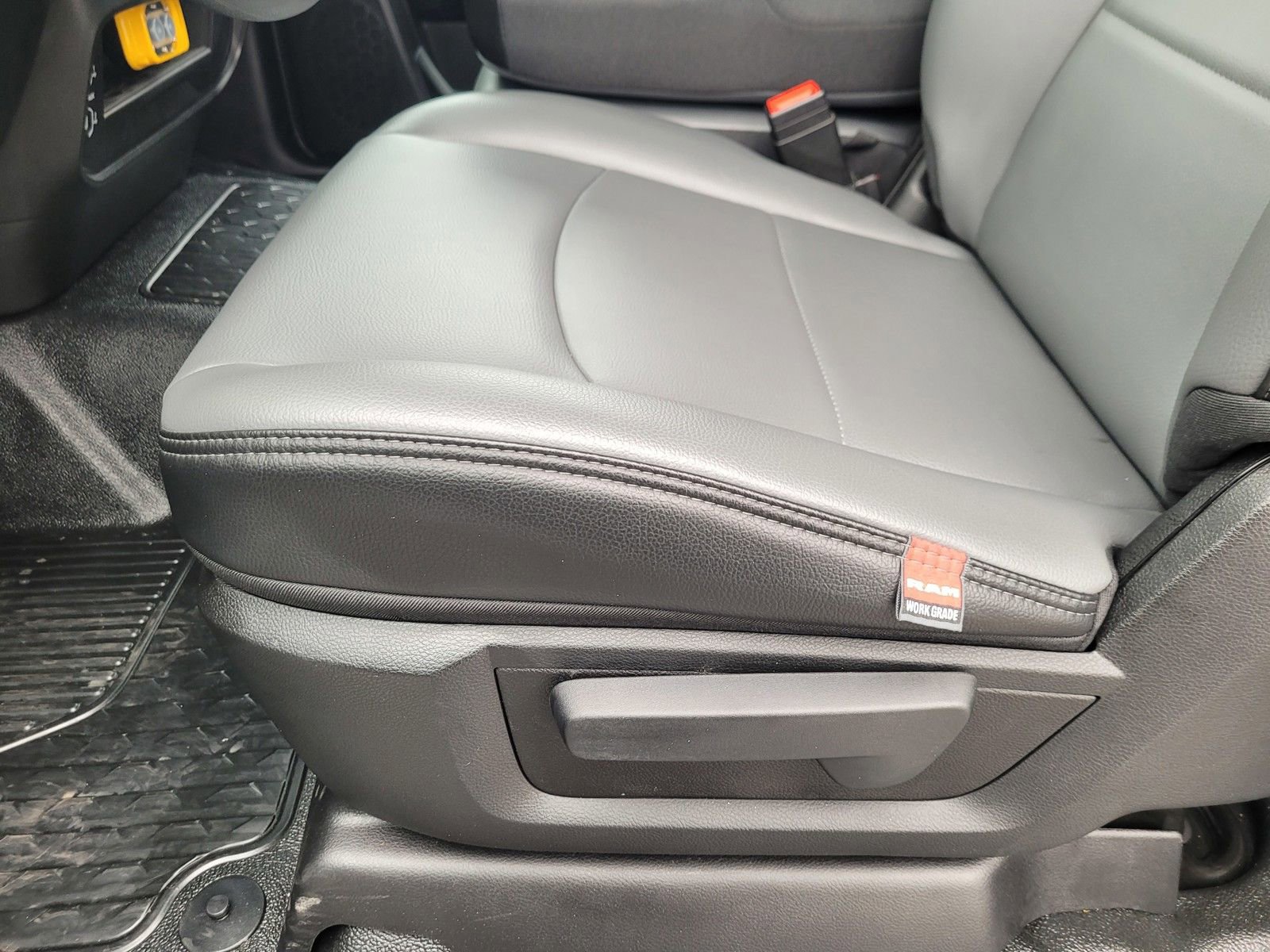 New 2026 RAM 5500 Tradesman w/ Chrome Appearance Group image 9