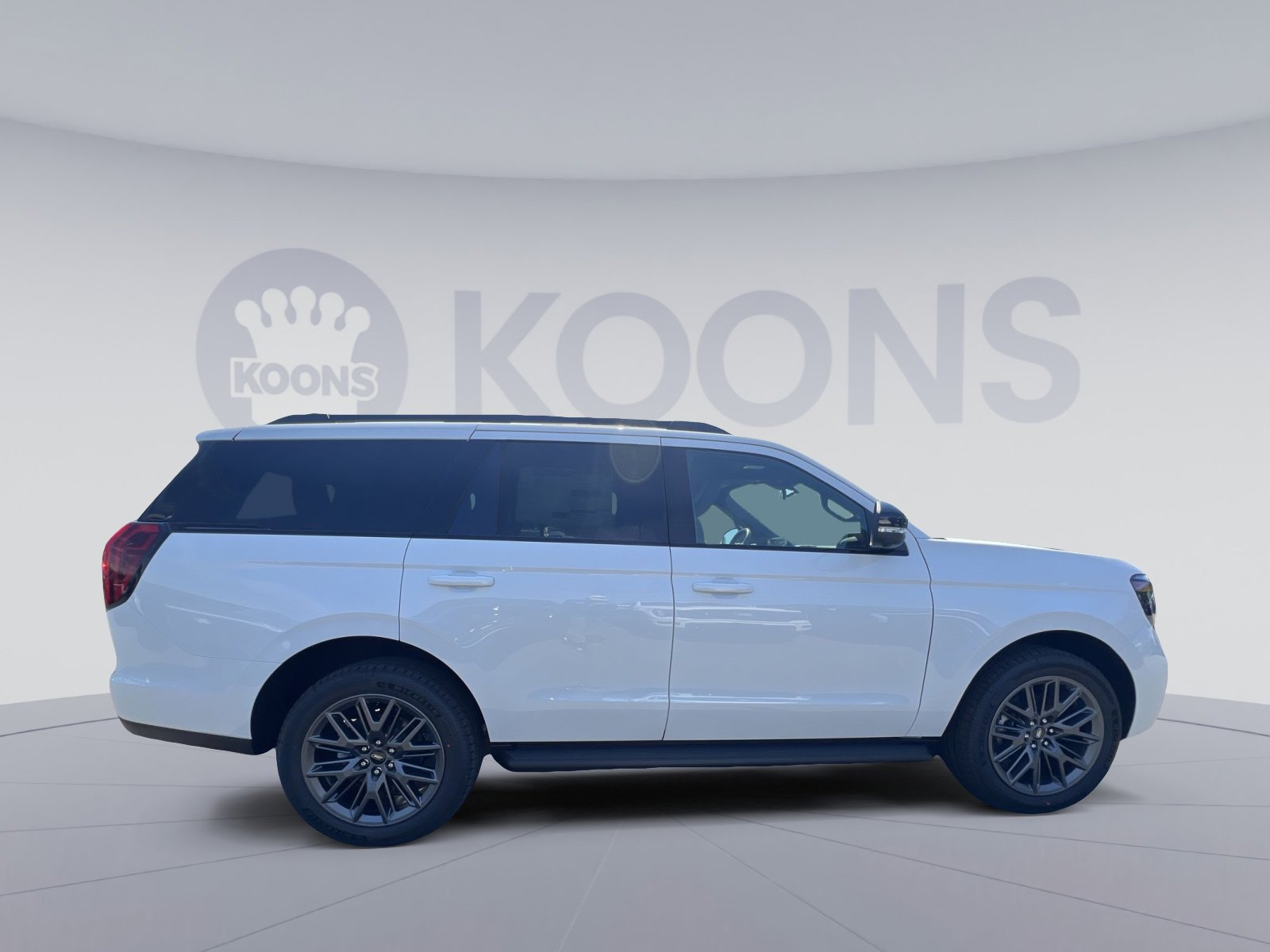 New 2026 Ford Expedition Platinum image 17
