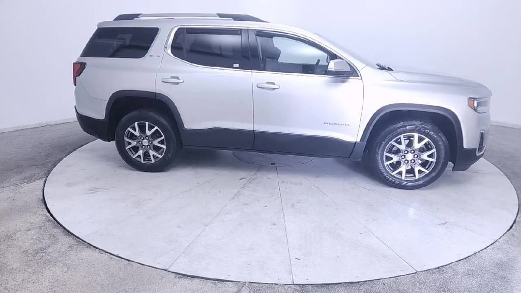 Used 2020 GMC Acadia SLE w/ Driver Convenience Package FWD image 2