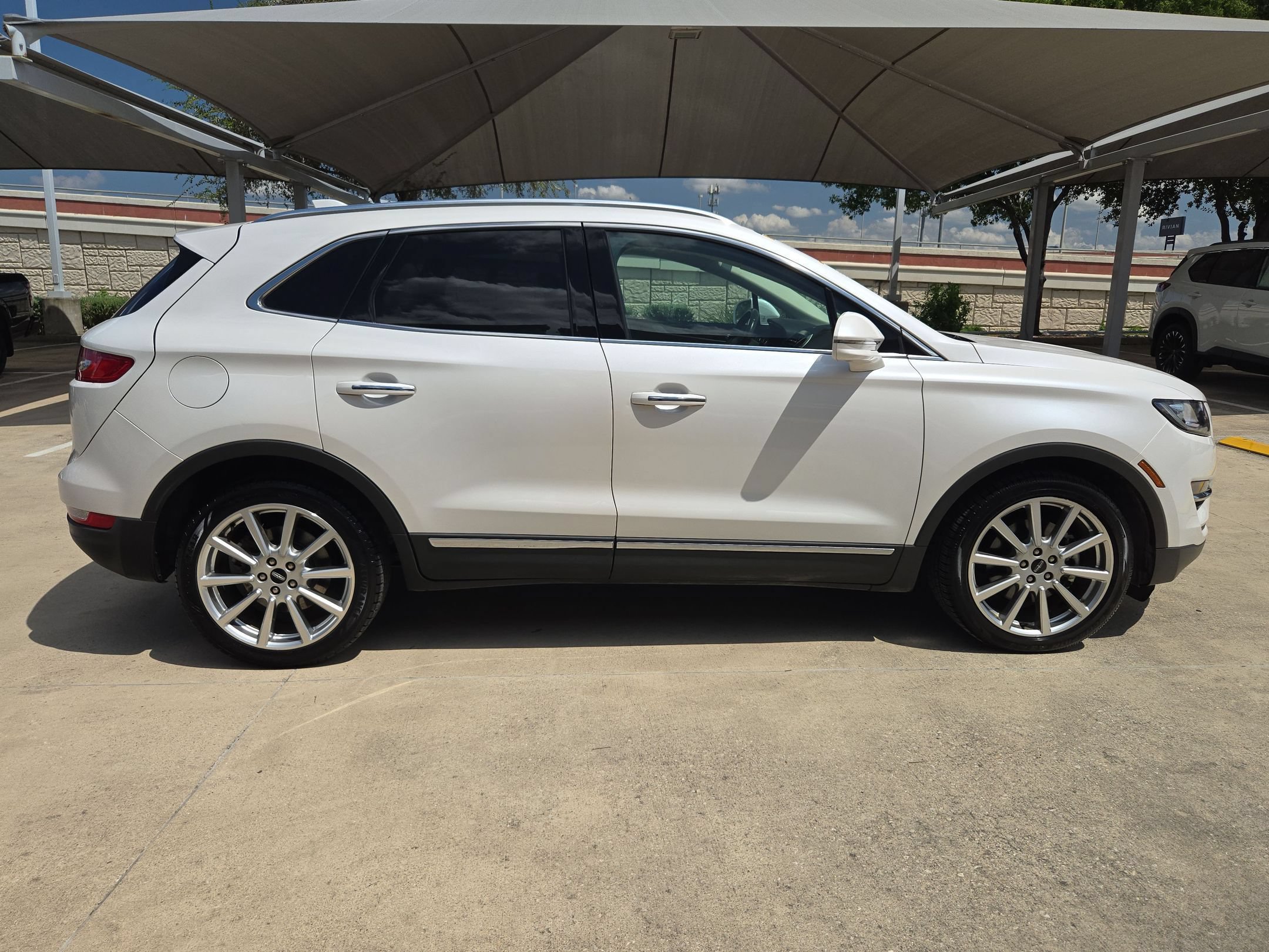 Used 2019 Lincoln MKC Reserve w/ MKC Climate Package FWD video 2