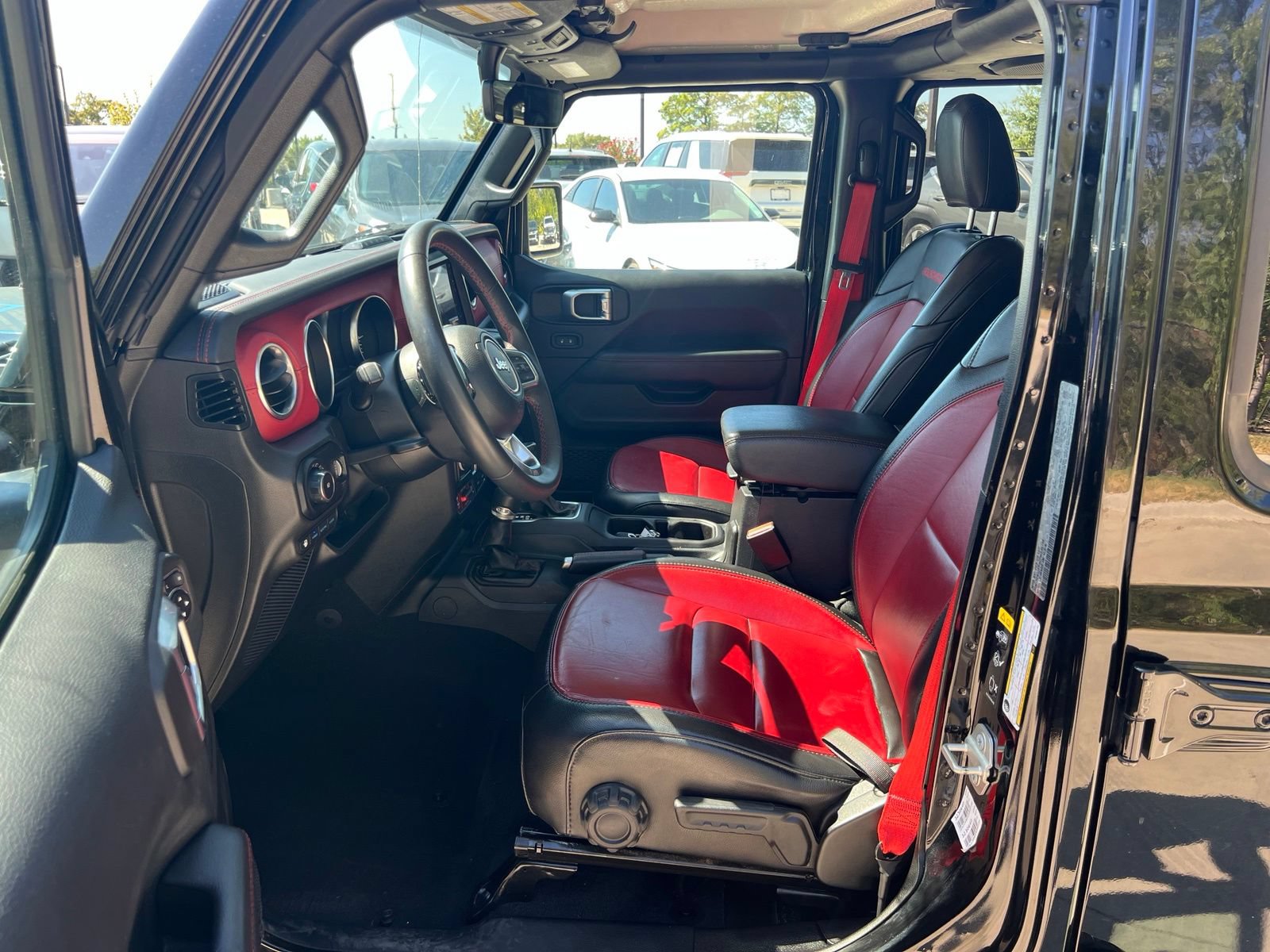 Used 2023 Jeep Wrangler Unlimited Rubicon 4xe AWD/4WD image 21