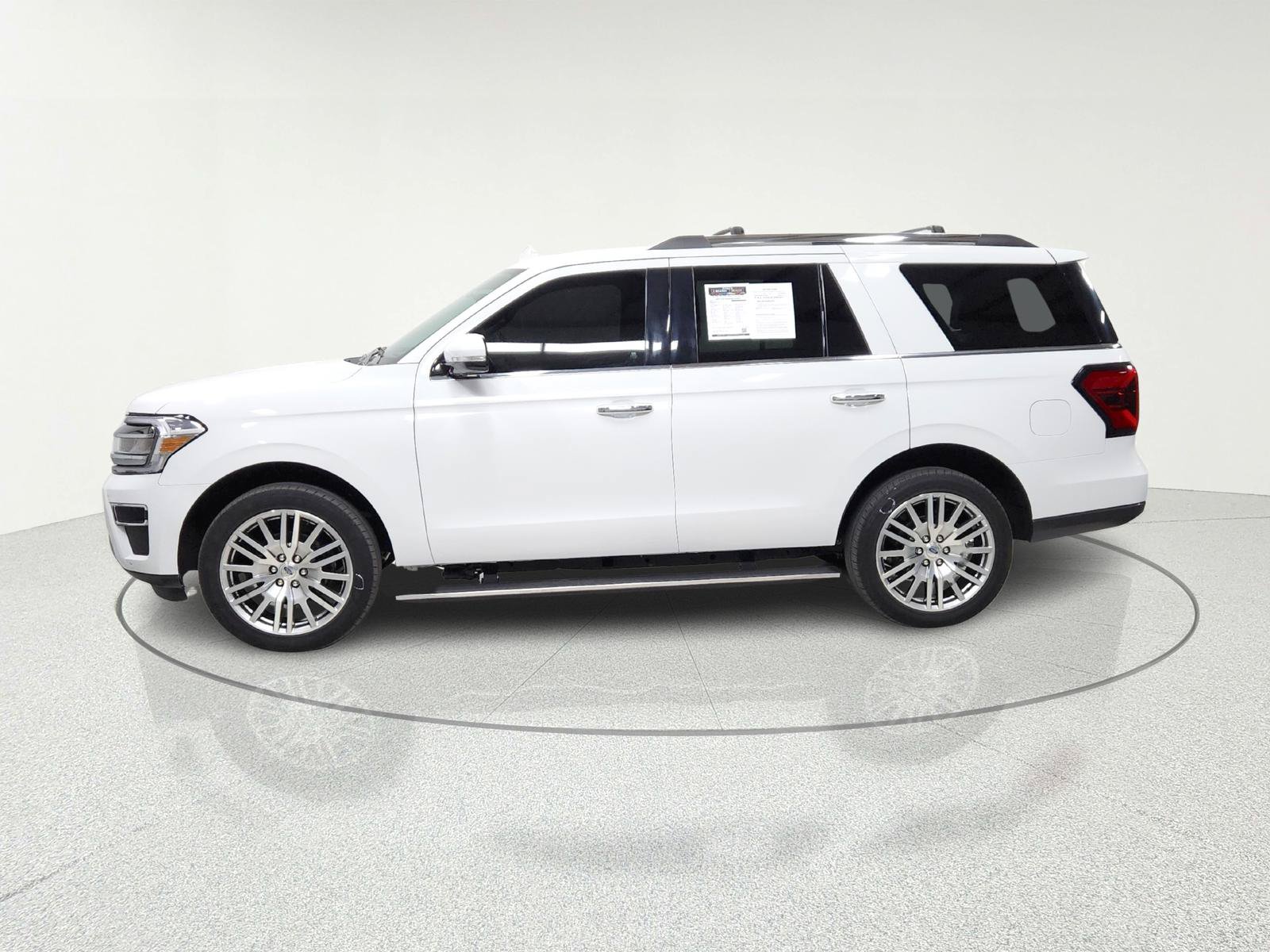 Used 2024 Ford Expedition Limited AWD/4WD image 5