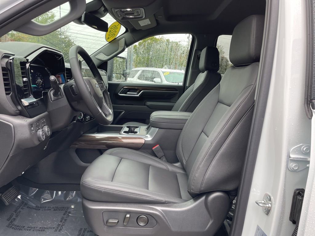 New 2026 Chevrolet Silverado 2500 LT w/ Trail Boss Package image 4