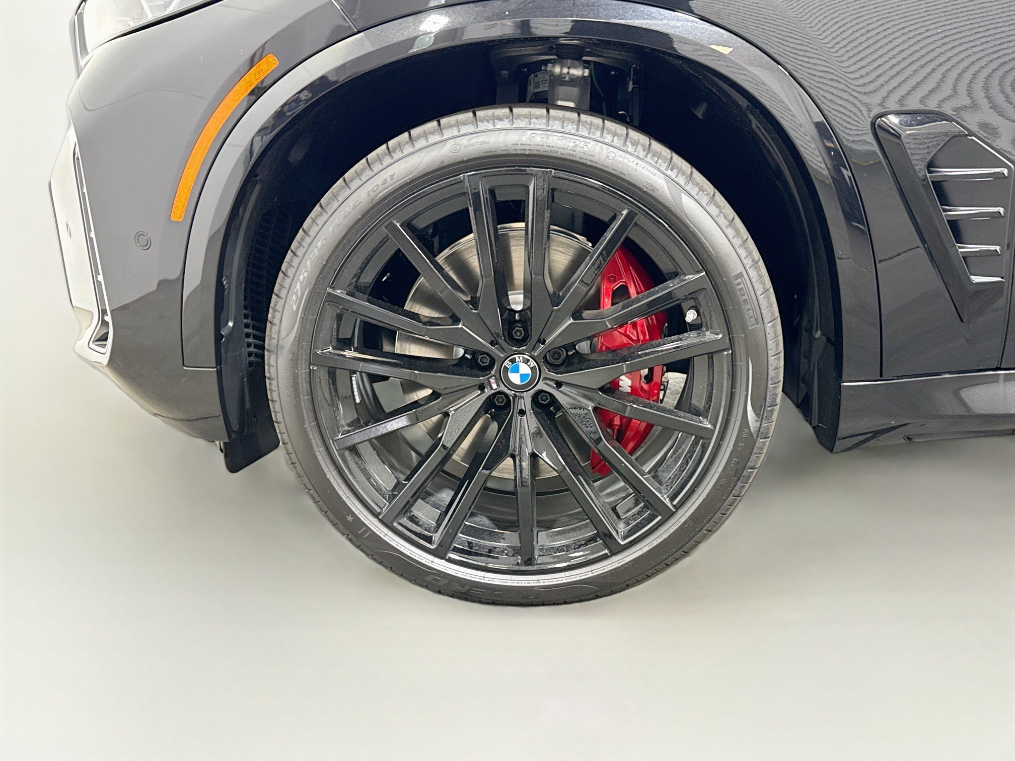 New 2026 BMW X5 M60i w/ Executive Package AWD/4WD image 14