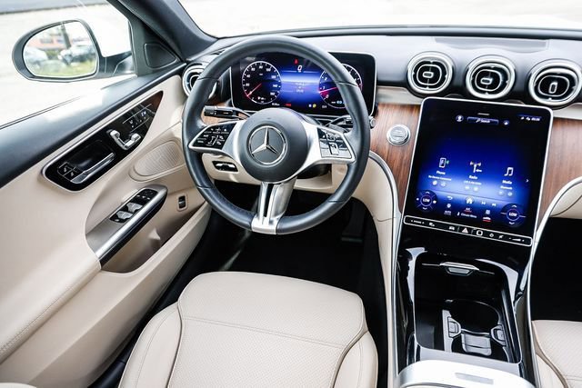 Used 2022 Mercedes-Benz C 300 4MATIC Sedan image 28