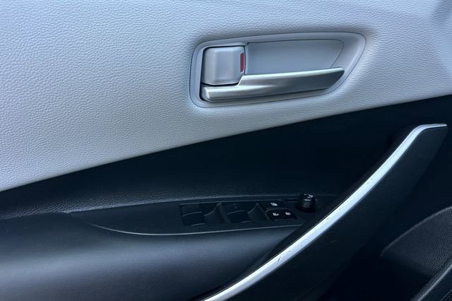 Used 2025 Toyota Corolla SE image 12