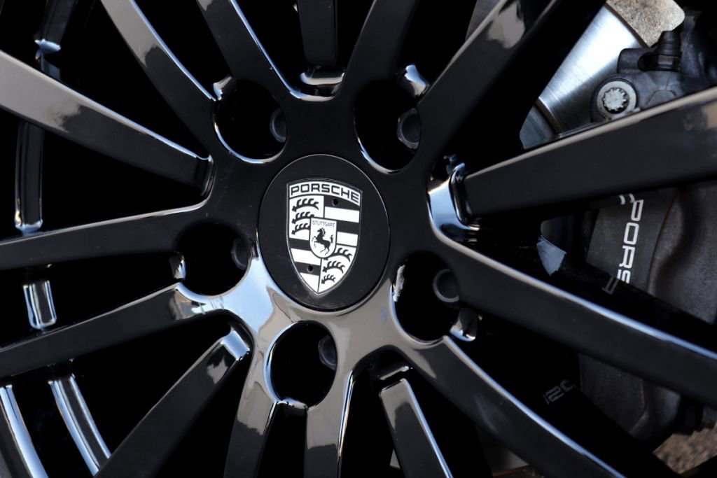 Used 2019 Porsche Panamera 4 AWD/4WD image 89