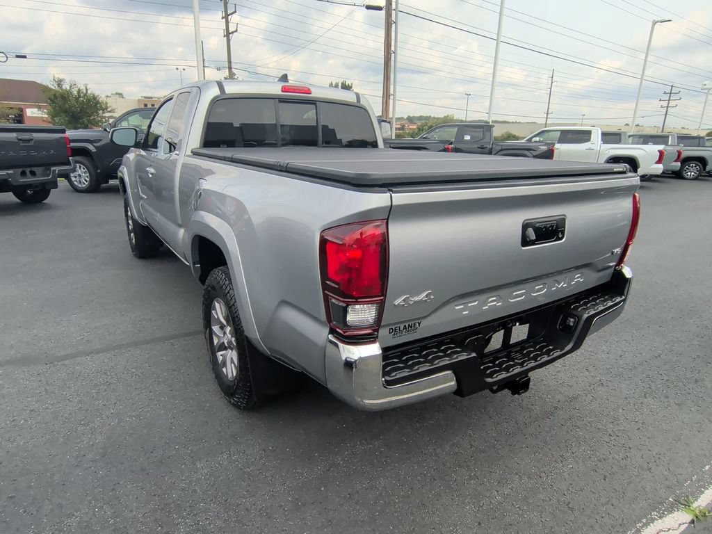 Used 2019 Toyota Tacoma SR5 AWD/4WD image 6