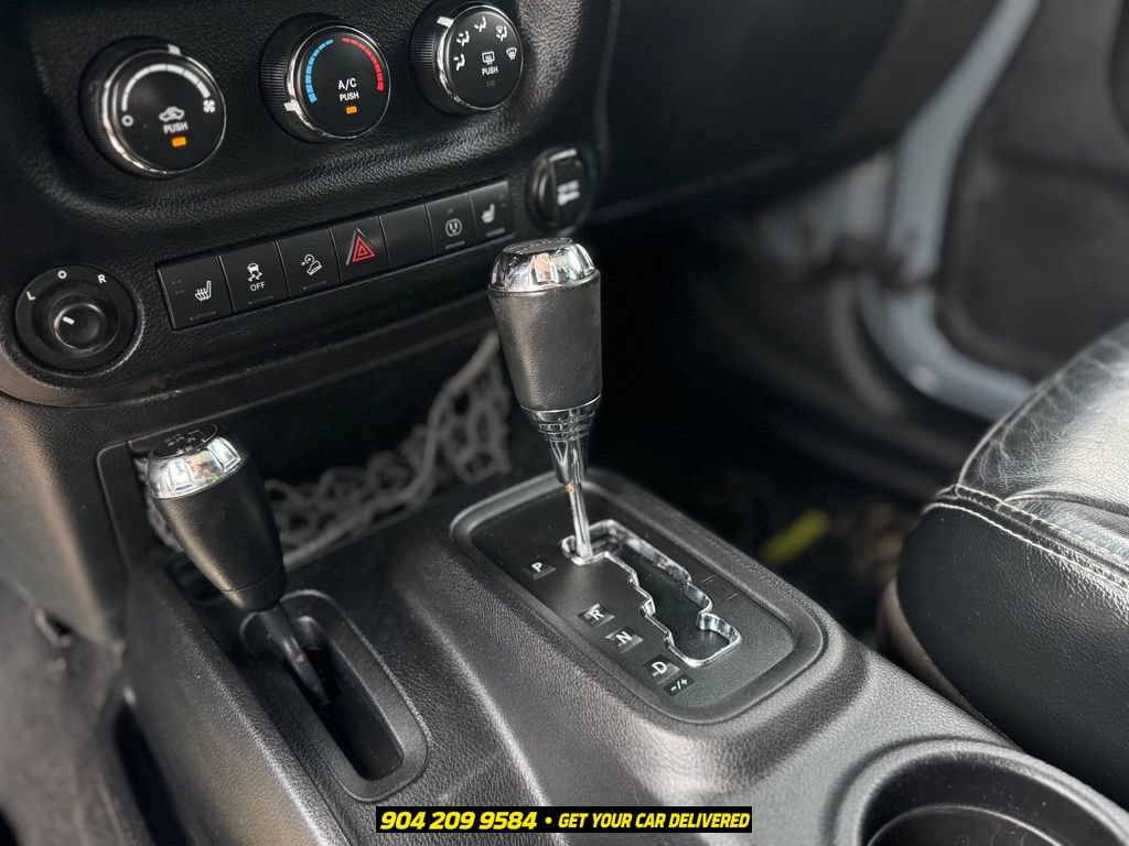 Used 2014 Jeep Wrangler Unlimited Rubicon AWD/4WD image 14