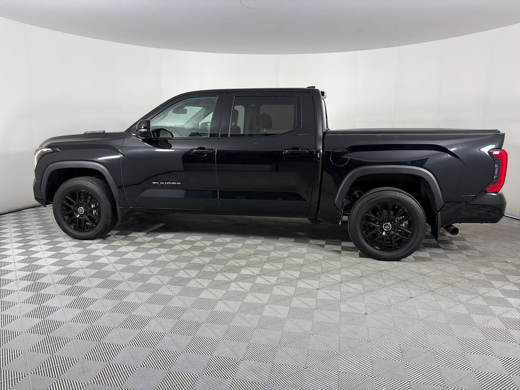 Used 2024 Toyota Tundra Limited AWD/4WD image 4