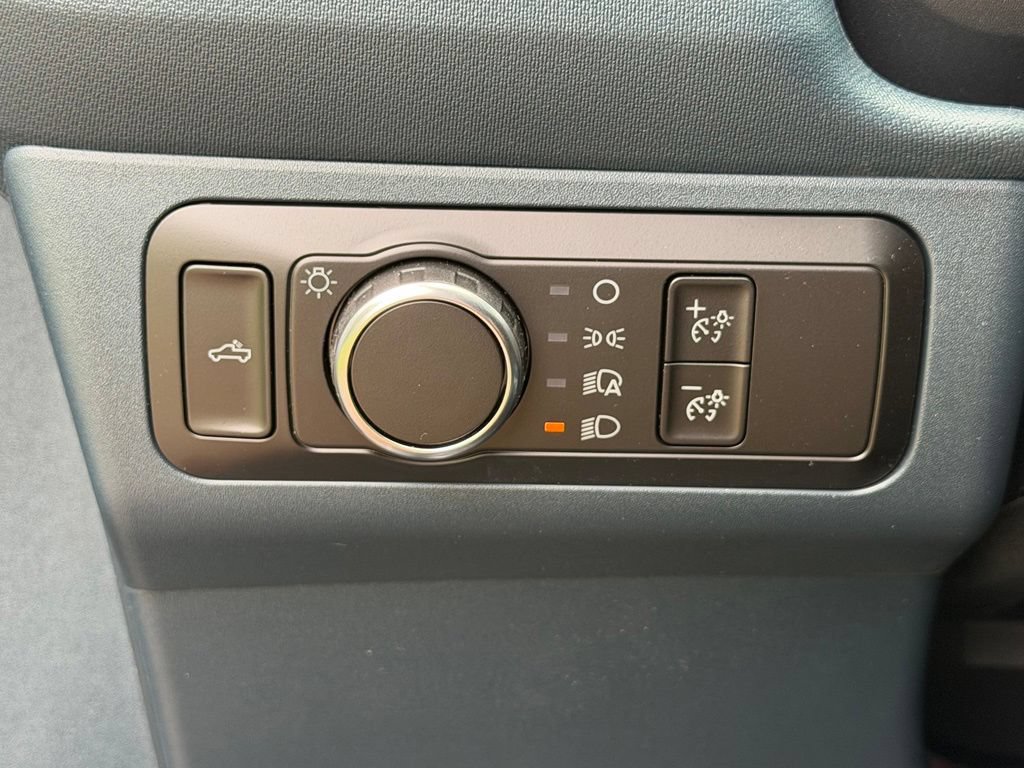 New 2026 Ford Maverick XL AWD/4WD image 18