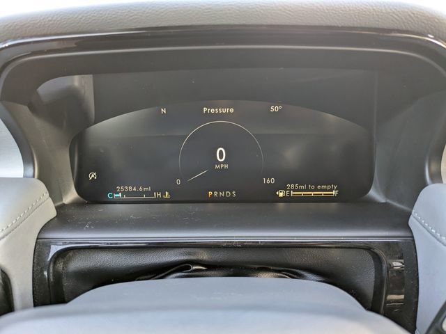 Used 2022 Lincoln Nautilus Reserve w/ Luxury Package image 28