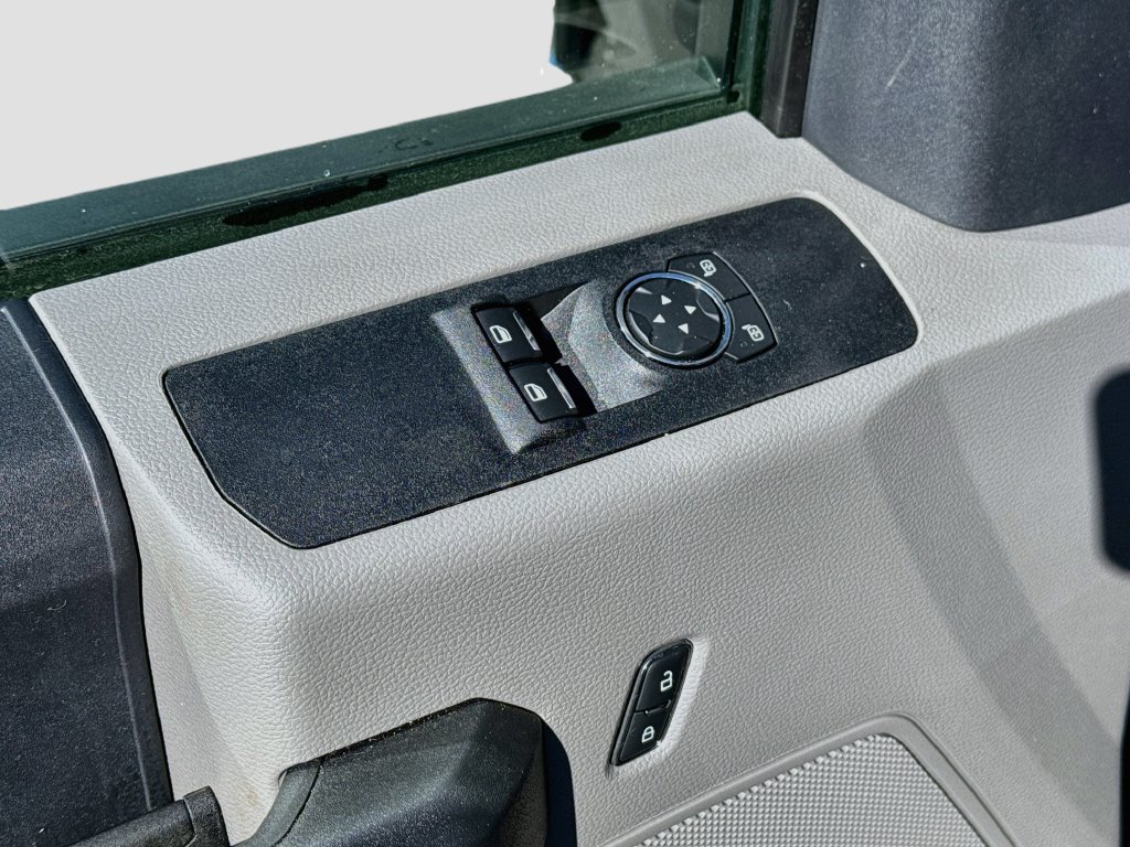 Used 2022 Ford F250 XL w/ Power Equipment Group AWD/4WD image 17