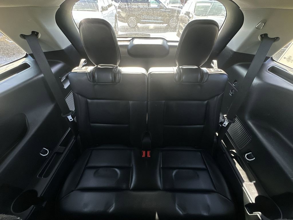 Used 2023 Ford Explorer XLT w/ Equipment Group 202A image 22