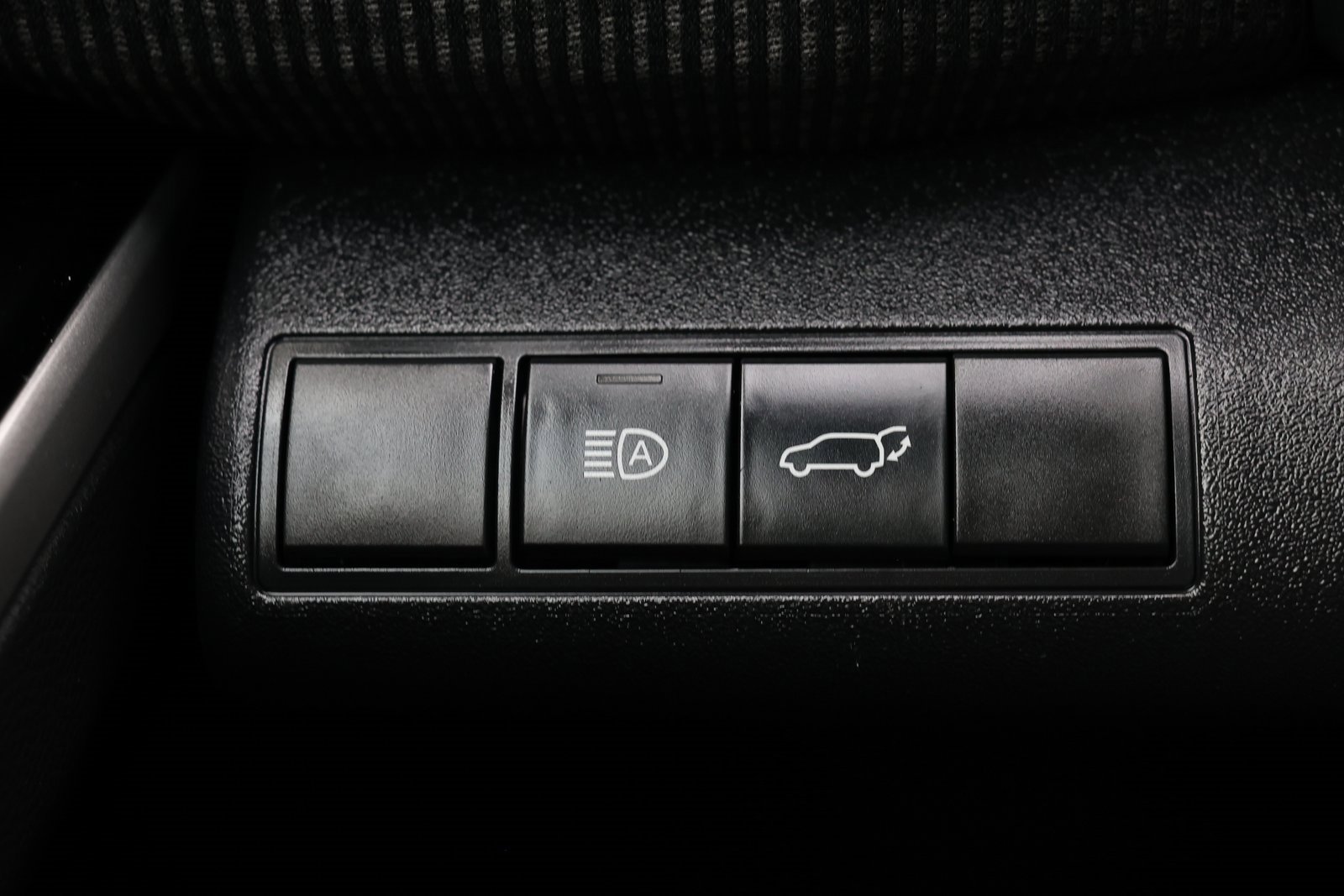 Used 2025 Toyota bZ4X AWD image 26