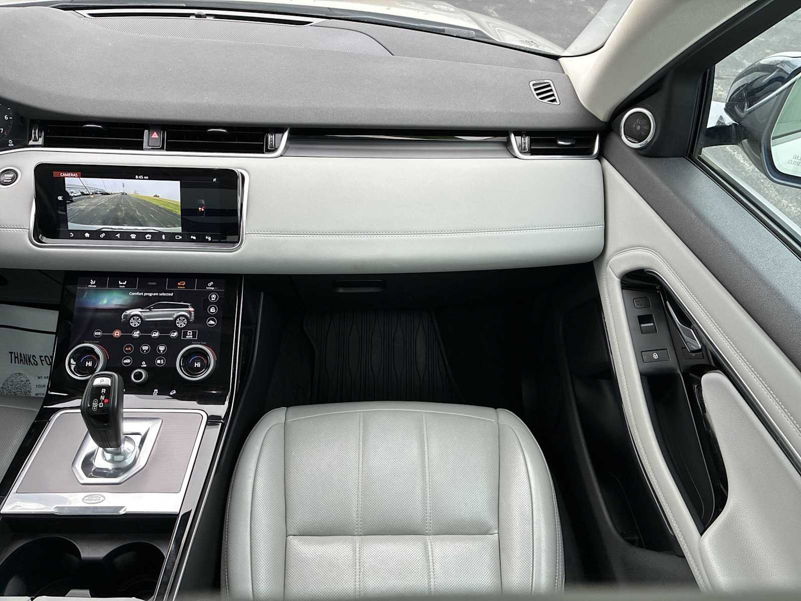 Used 2020 Land Rover Range Rover Evoque SE image 28