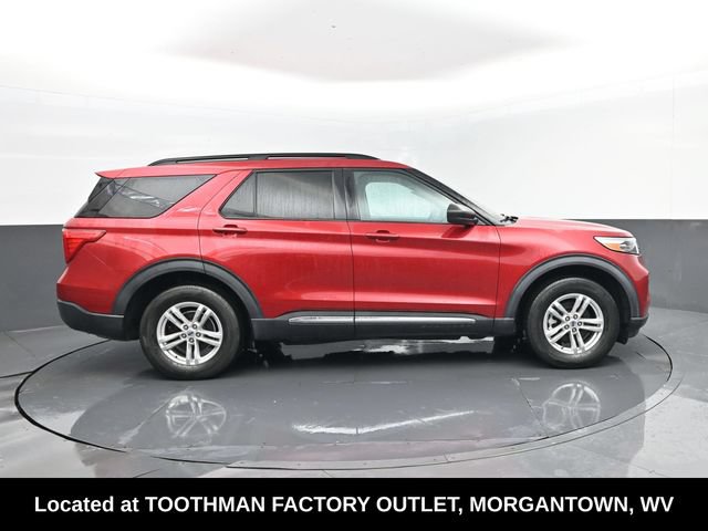 Used 2022 Ford Explorer XLT w/ Class IV Trailer Tow Package AWD/4WD image 4