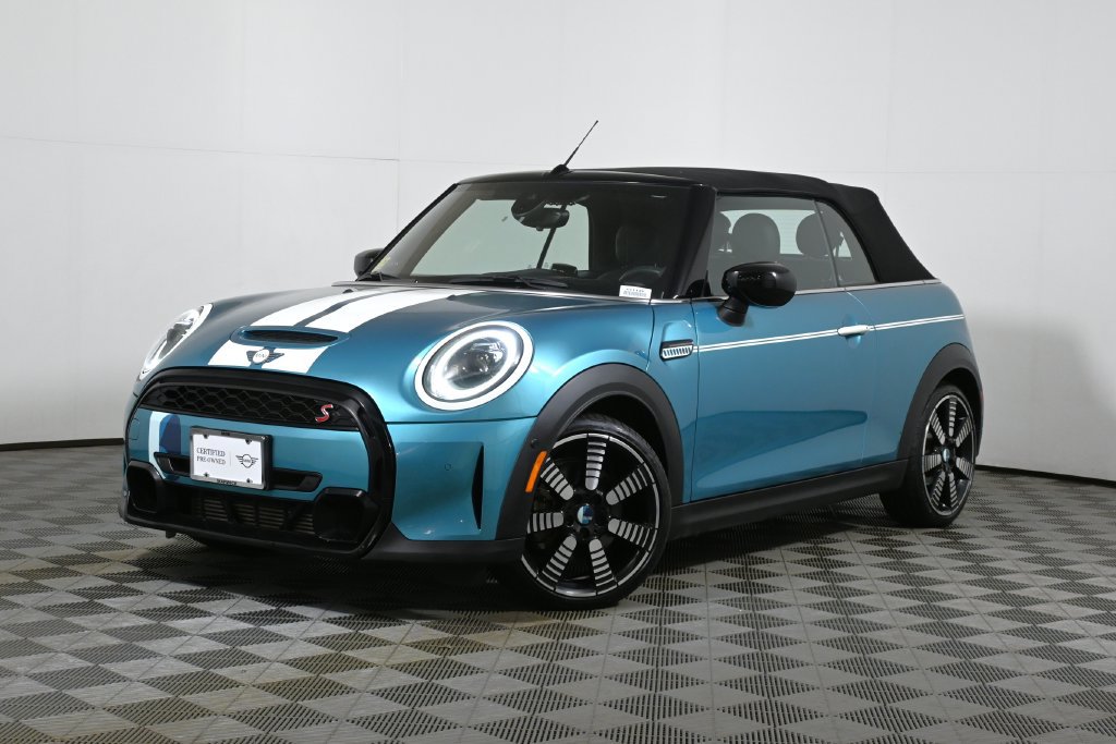 Used 2024 MINI Cooper S w/ Seaside Edition FWD image 5