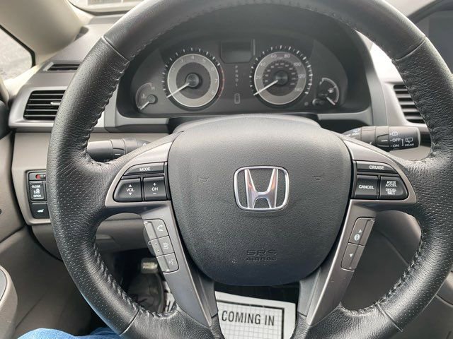 Used 2014 Honda Odyssey Touring Elite image 12