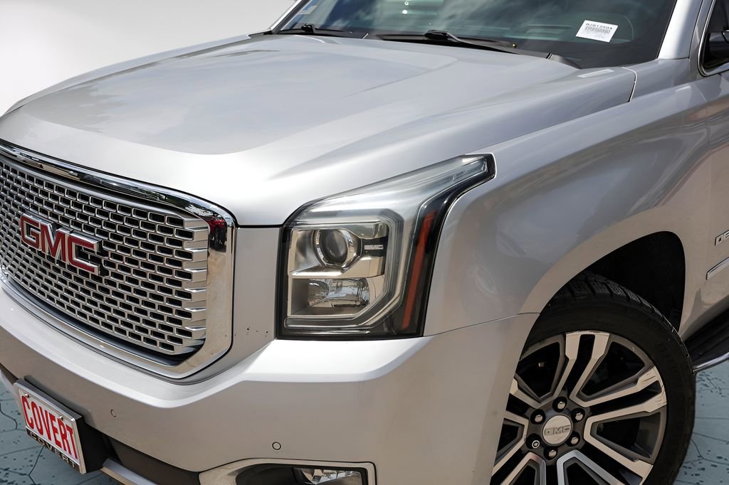 Used 2017 GMC Yukon Denali w/ Open Road Package AWD/4WD image 3