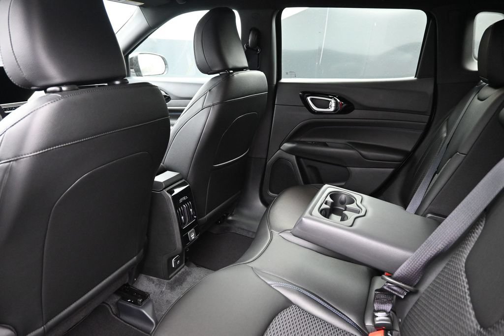 New 2026 Jeep Compass Latitude AWD/4WD image 20