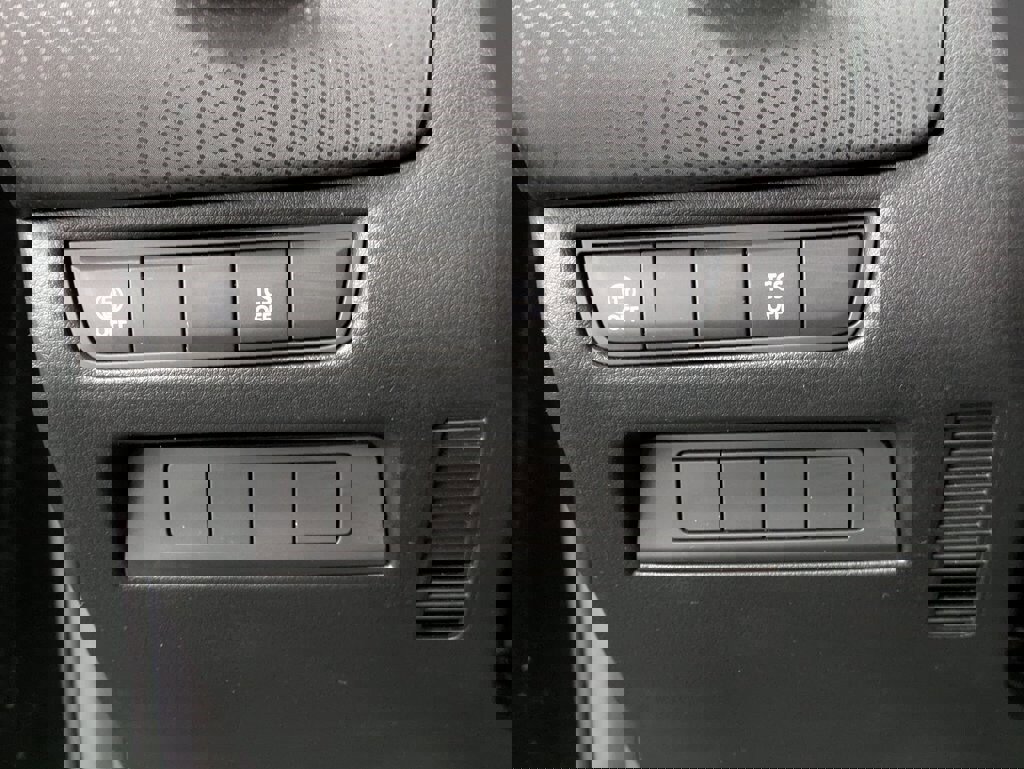 Used 2023 MAZDA CX-50 AWD 2.5 S w/ Select Package image 21