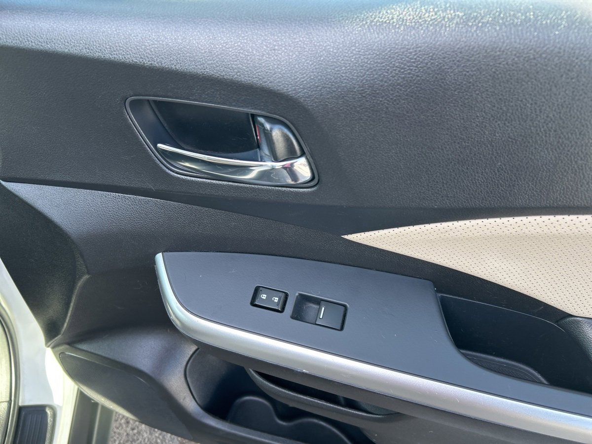 Used 2016 Honda CR-V Touring image 39