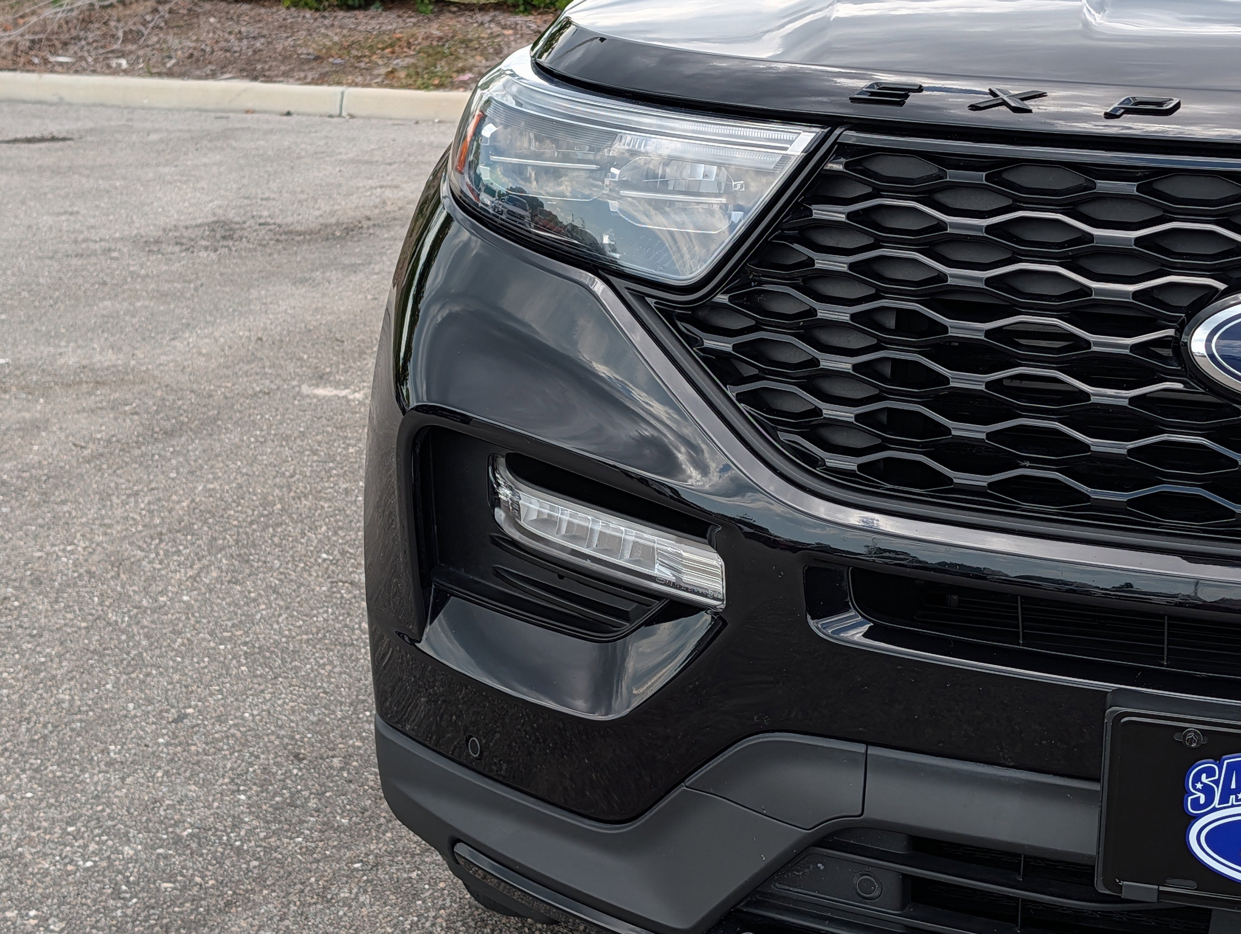 Certified 2022 Ford Explorer ST w/ Equipment Group 401A AWD/4WD image 9