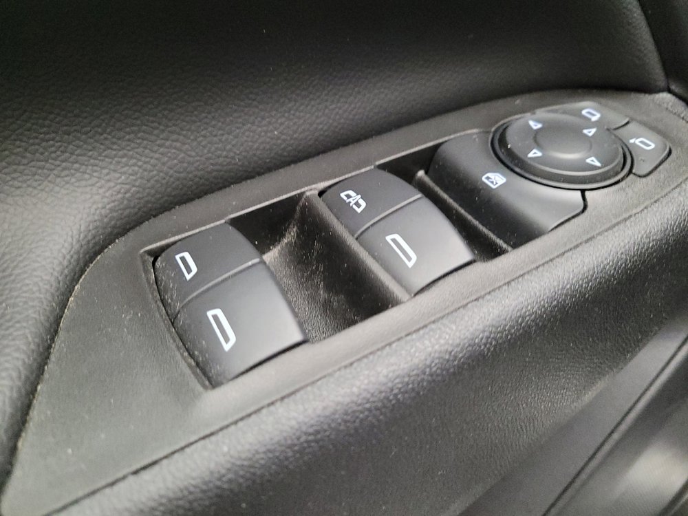 Used 2021 Chevrolet Equinox LT w/ Driver Convenience Package image 27