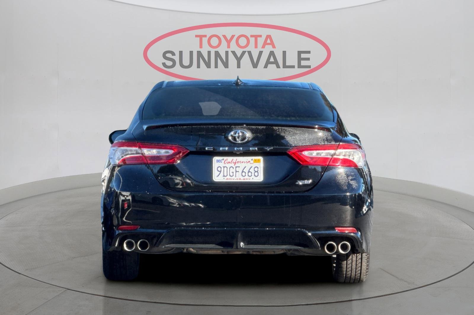 Used 2020 Toyota Camry XSE image 8