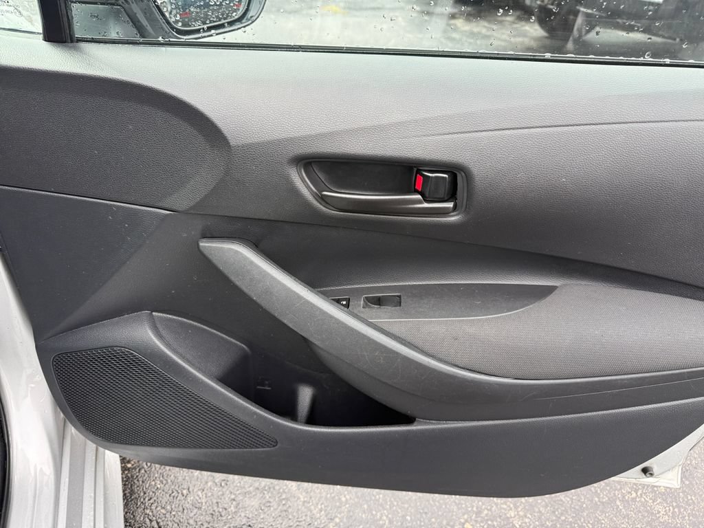 Certified 2025 Toyota Corolla LE FWD image 19